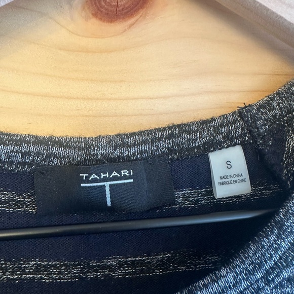 Tahari Navy and Gray Knit Top, Raglan long sleeve small Casual Costal Preppy - Picture 2 of 9